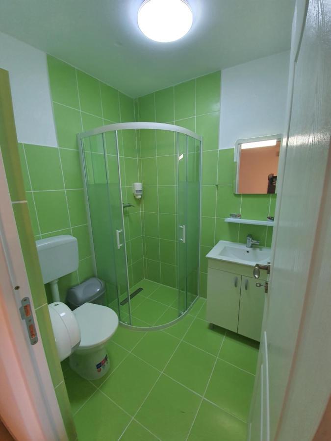 Casa Elis Piscina, Jacuzzy , Sauna, Ciubar Merei Екстер'єр фото